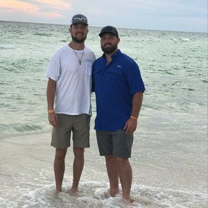 Meet your Posher, Eli